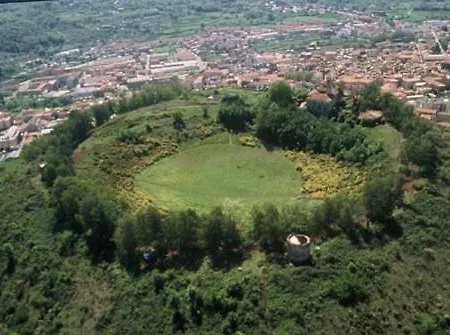 圣伯纳特旅馆 奥洛特