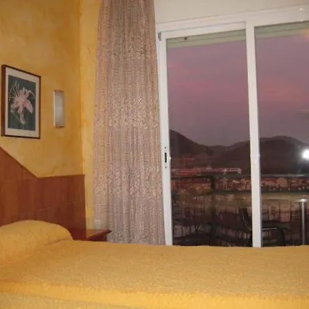 Guest house Sant Bernat 2*