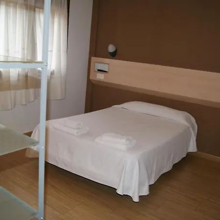Sant Bernat Πανσιόν Olot